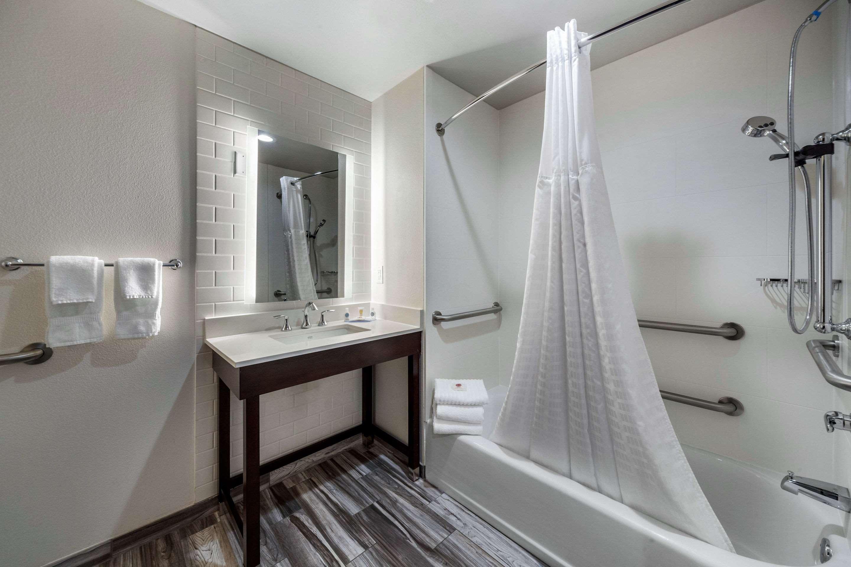 Comfort Inn & Suites Oklahoma City South I-35 מראה חיצוני תמונה